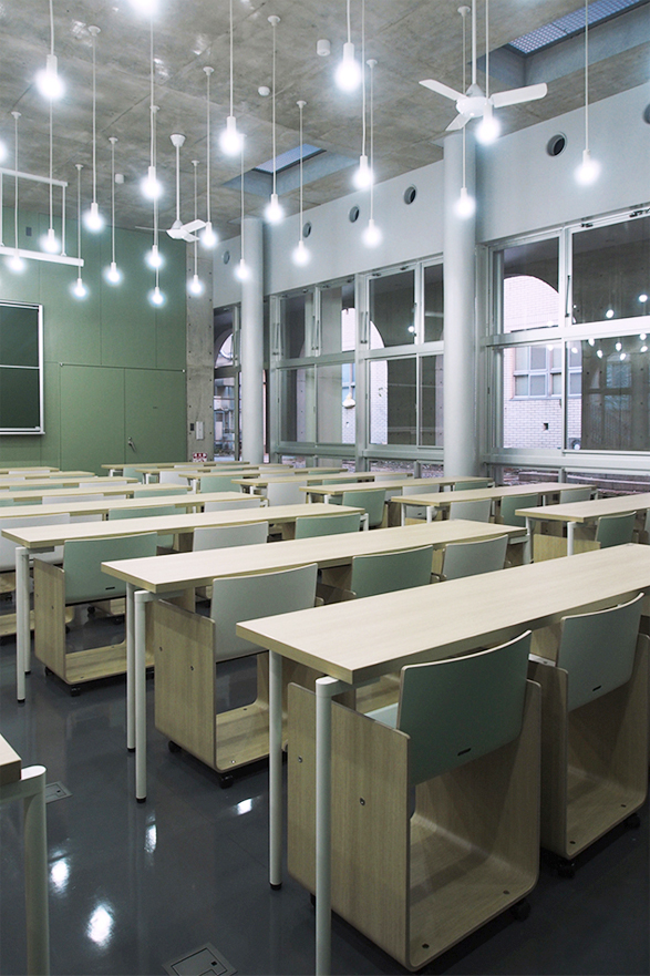 東京工業大学(大岡山)総合研究棟中庭新棟　Extension in the courtyard of the Tokyo Tech Main Building